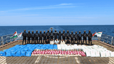 Indian Navy and NCB seize over 3,000 kg of drugs off-shore Gujarat | India  News - Times of India