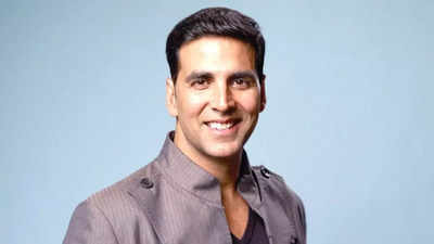 Akshay Kumar performs puja and contributes Rs. 1 crore to the Udaipur hostel
