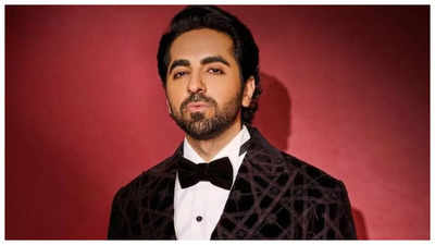 Ayushmann Khurrana shares he would love to play a negative role; says he adores Aamir Khan in 'Dhoom 3' and Amjad Khan in 'Sholay'
