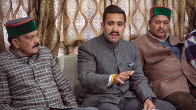 Himachal CM Sukhvinder Singh Sukhu lives to see another day as mantri retracts move to quit