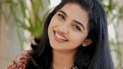 Mamitha Baiju reveals 'Vanangaan' director Bala was strict during the shoot; applauds Suriya's bond with him on the set