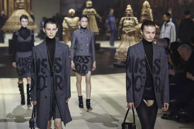 Dior celebrates the 1960s at Paris Fashion Week 2024