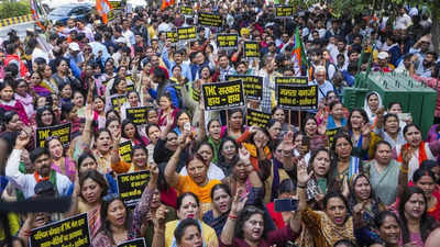 Delhi BJP workers hold protest in city against TMC government over Sandeshkhali issue