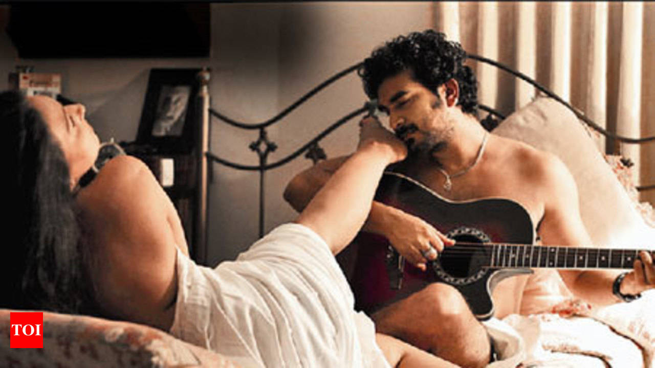 Tollywood turns adult | Bengali Movie News - Times of India