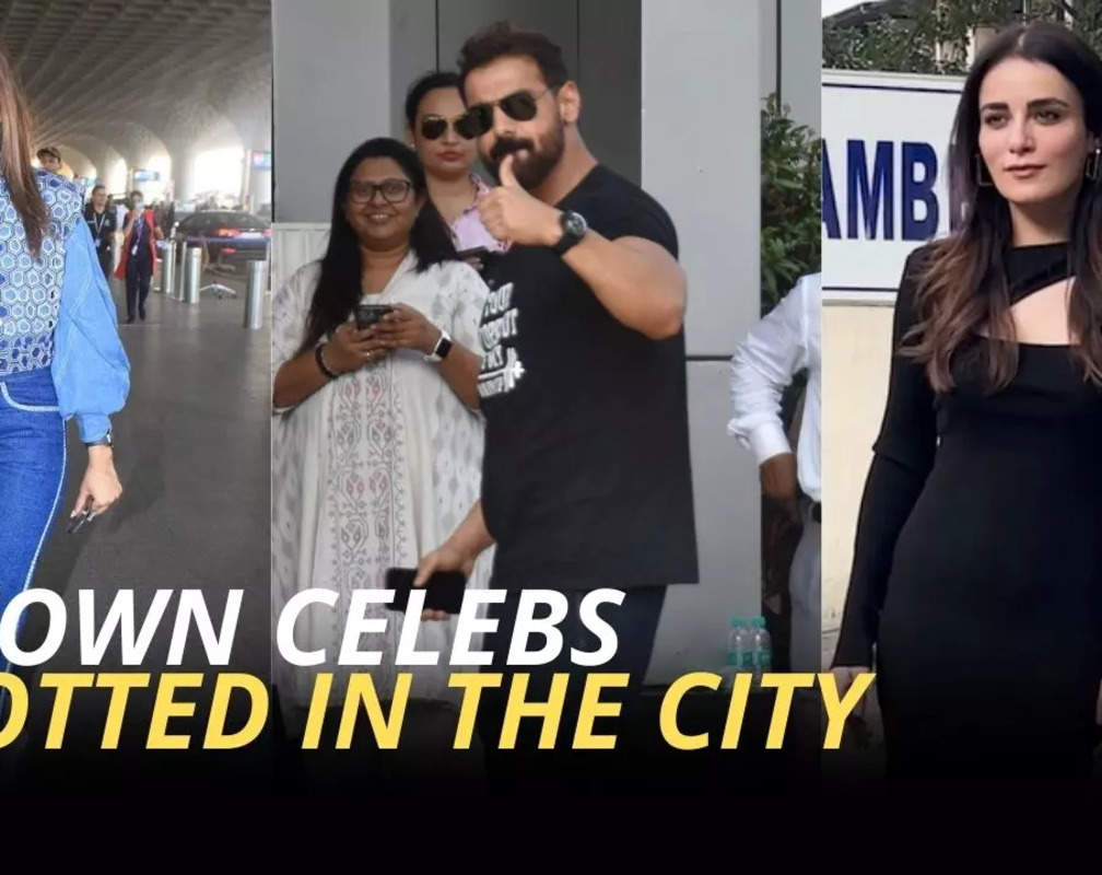 
#CelebrityEvenings: From John Abraham to Rakul Preet Singh, B-Town stars spotted in Mumbai
