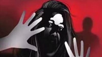 Students molestation on bus case, 15 record statements