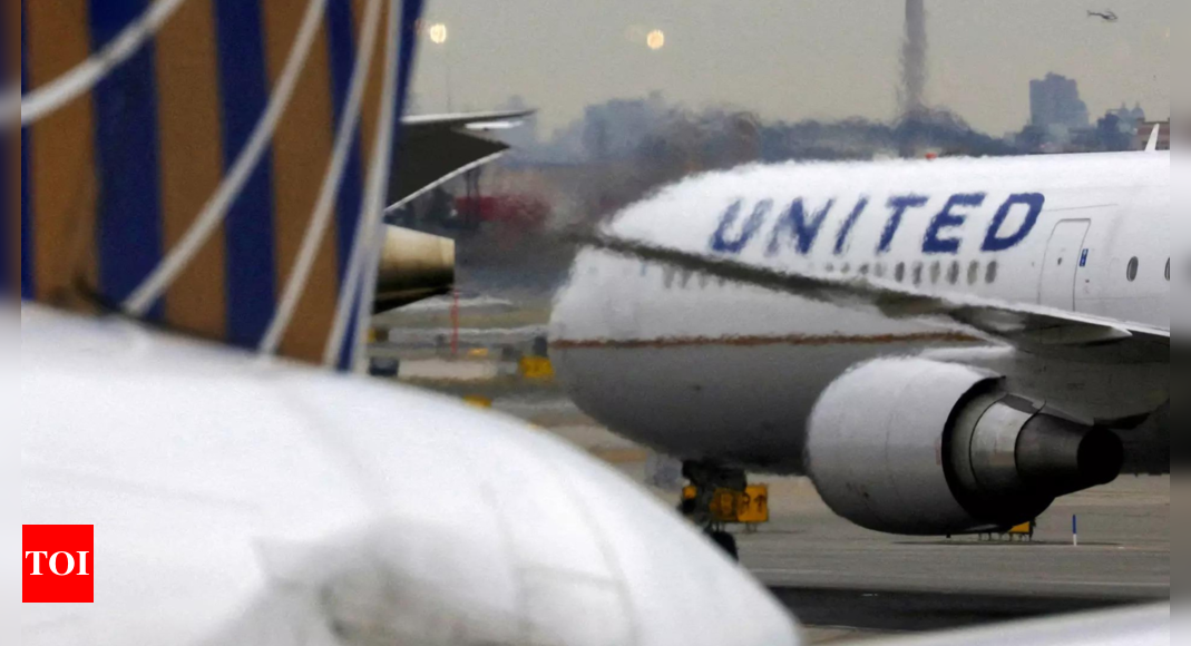 United Airlines flight diverted after intoxicated flyers create chaos – Times of India