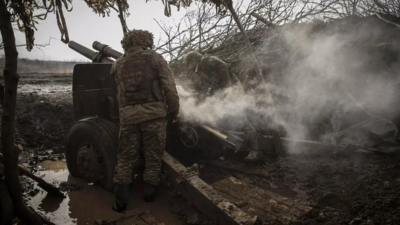 Ukrainian troops are rationing ammo. But House Republicans plan to take weeks to consider aid