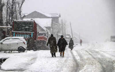 Jammu & Kashmir receives fresh snowfall, rain lashes plains