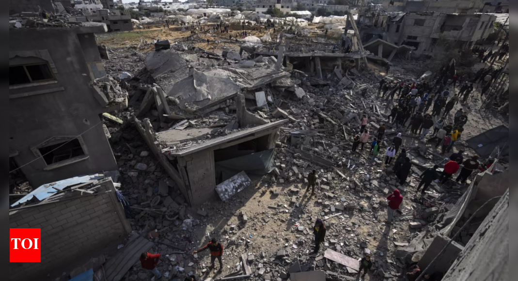 AU chief accuses Israel of 'mass killing of Palestinians' seeking aid ...