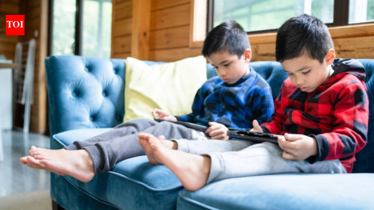 Curated visual reference: Visual Reference: Impact Of Excessive Screen Time On Children S Exam Performance