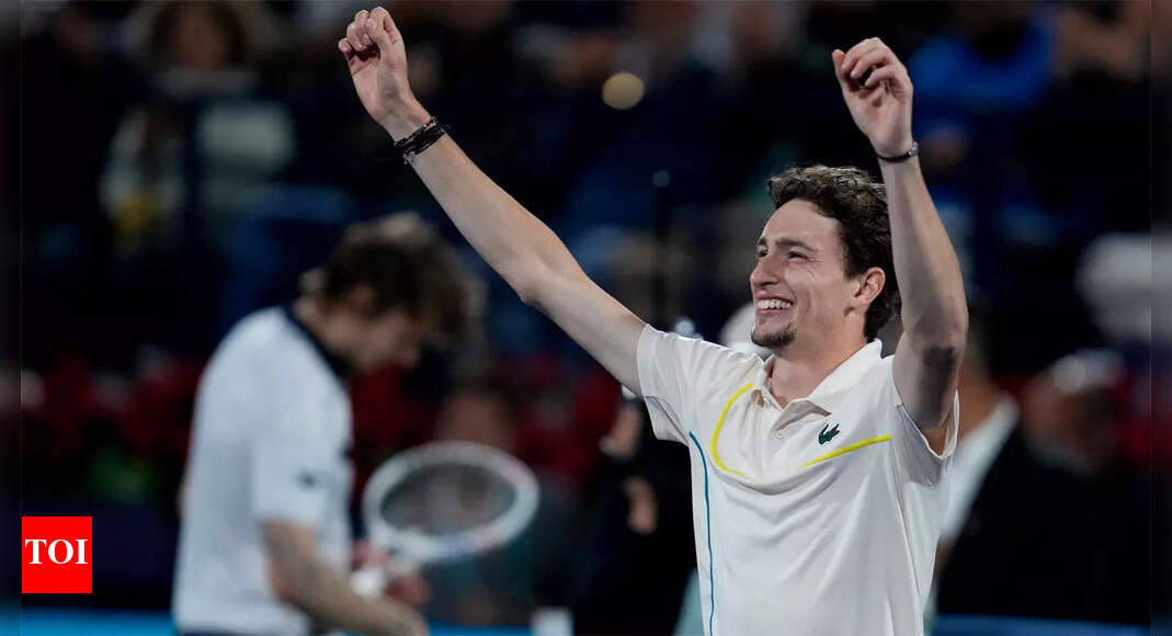 उगो हम्बर्टले दुबई टेनिस च्याम्पियनसिप जित