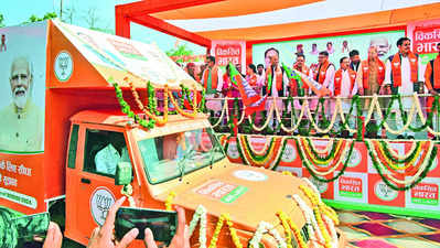 CM flags off LED raths, two each for every Rajasthan LS seat