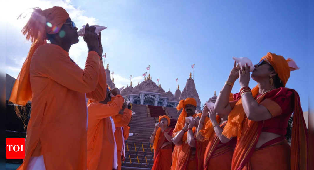 UAE’s first Hindu stone temple draws over 65,000 visitors on first public Sunday