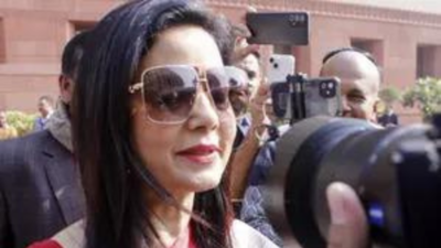 Cash for query row: Delhi HC dismisses Mahua Moitra's plea to restrain BJP MP from making bribery charge