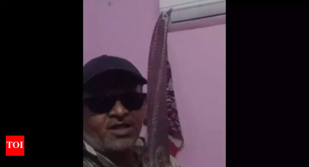 Man arrested for threatening to kill PM Narendra Modi and UP CM Yogi ...