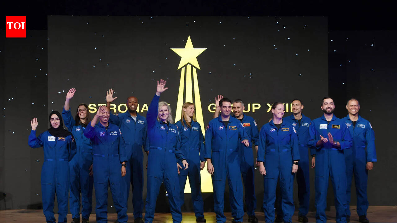 Nasa seeks next generation of astronauts as new class graduates - The ...