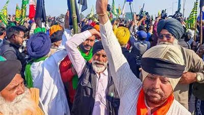 Farmers' protest: 'Delhi Chalo' march to restart amid tight security at borders of national capital