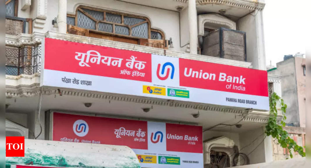 Amid calls for 5-day week in banks, Indian Banks Association invites bank unions for wage revision settlement – Times of India