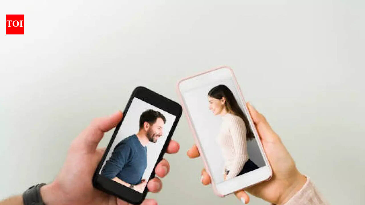 7 texting rules to follow in new relationships