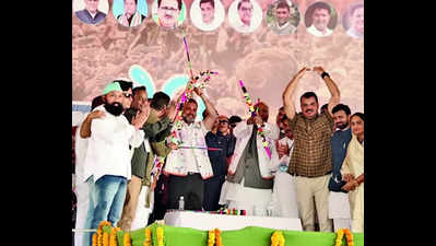 BJP disrespects weaker section whenever it gets chance: Rahul