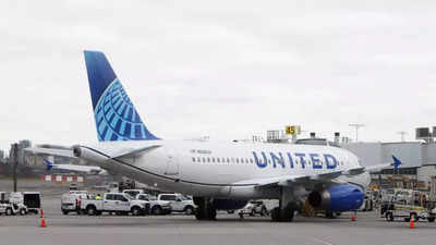 Terrifying engine fire forces United Flight to abort trip, return to Houston