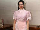 Ayushi looked pretty in pink at Vasundhara Diamond Roof's jewellery exhibition at Hyatt Regency in Chennai