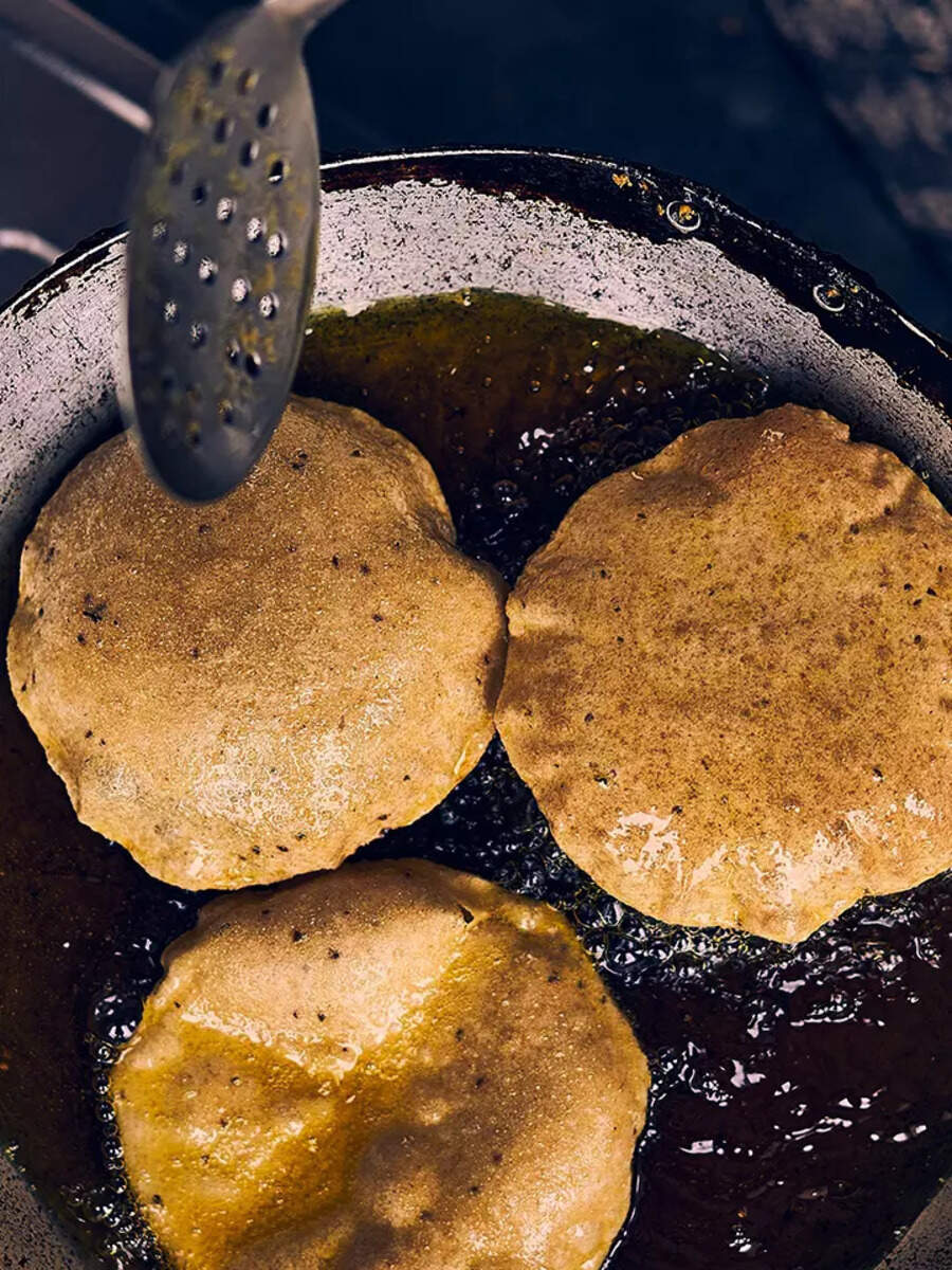 Holi 2024 10 deepfried snacks for Holi party Times of India