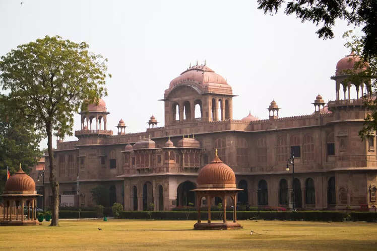 Lalgarh Palace