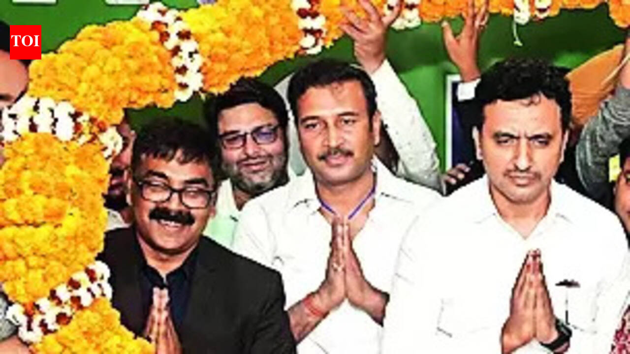 Former DIG Sanjay Ranjan and Other Professionals Join Ajsu-P in Ranchi ...