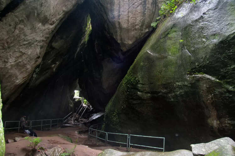 Enchanting caves