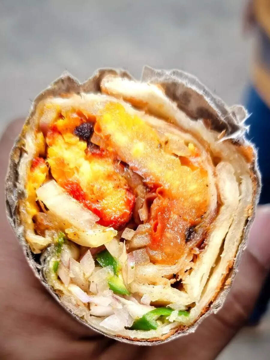 10 Best Kolkata Street Foods You Need To Try In Your Life | Times Now