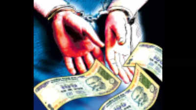 5 arrested for embezzling 4 crore company funds