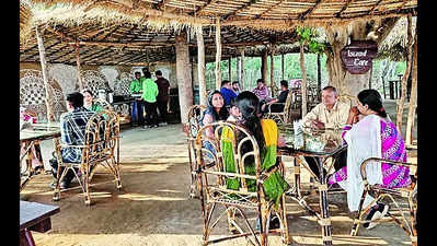 Eco-tourism push: Island cafe opens in Hirakud dam