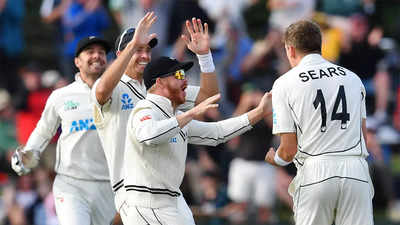 2nd Test: Late fightback by New Zealand's seamers sets up exciting finale against Australia
