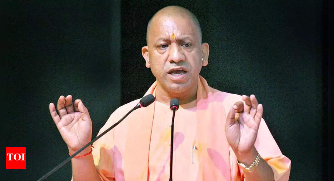 At Janata Darshan, CM warns officials against negligence in resolving people's problems | Lucknow News - Vimarsana News