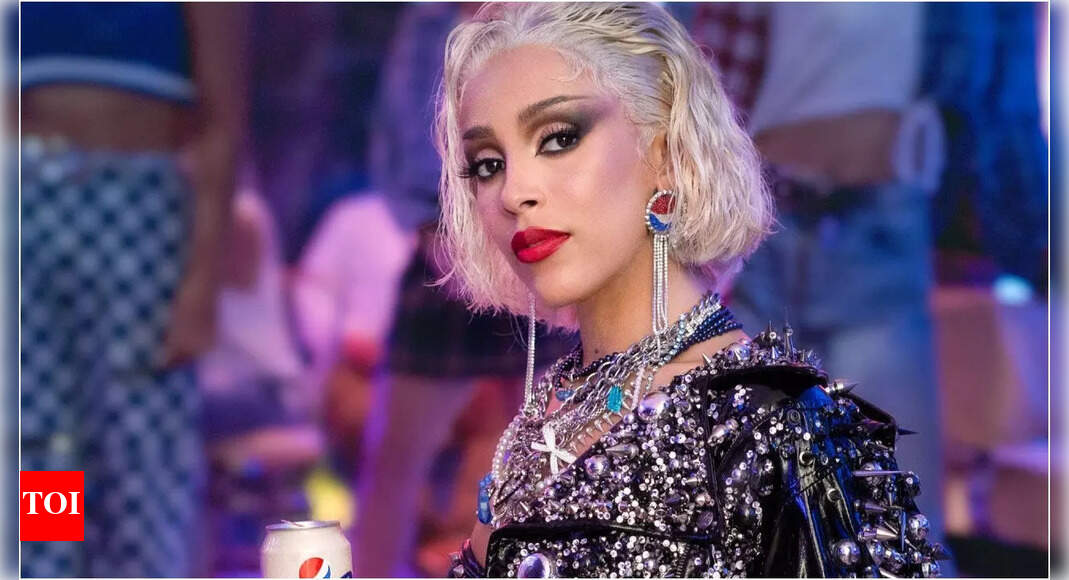 Doja Cat disables her Instagram account, blaming it on the way she is being 'treated' on social media - Vimarsana News