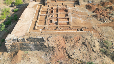 ASI excavates wada at Raigad fort, rare artefacts found