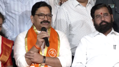 Uddhav Thackeray's aide MLA Ravindra Waikar joins Shinde-led Shiv Sena