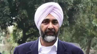 ​Former Punjab finance minister Manpreet Singh Badal suffers heart attack
