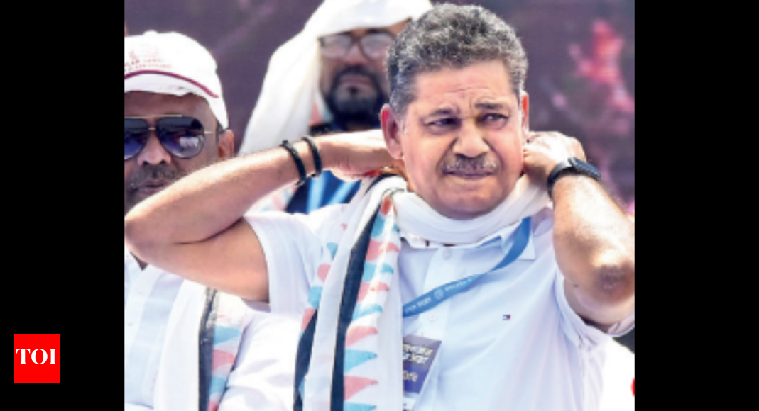 Kirti Azad: Kirti Azad joins Trinamool, vows to win game for Didi ...