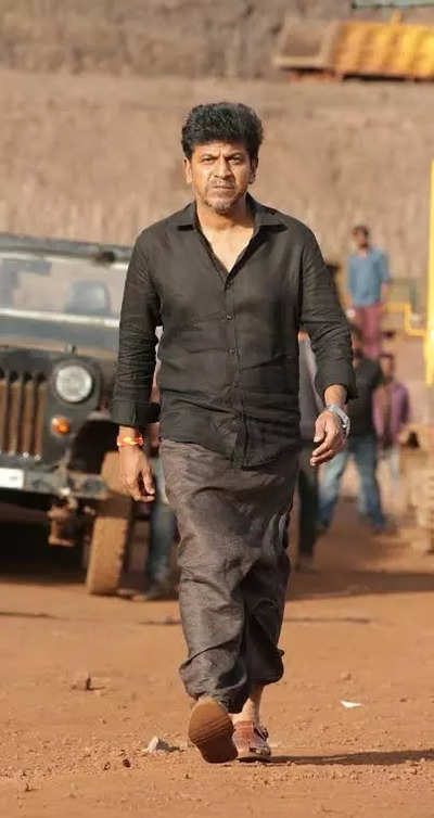 Bhairathi will reveal the reason behind Shivanna donning iconic black outfit: Director Narthan