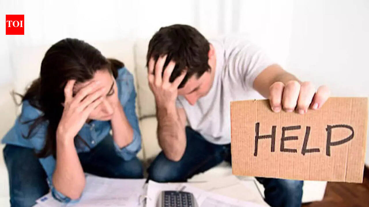 Signs you are living with an insecure life partner