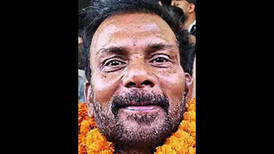 Council polls: Ex-CM Rabri, 7 others file papers