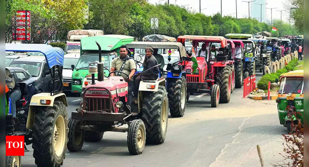 Farmers: Farmers call for Delhi march on Thursday, traffic set to take ...
