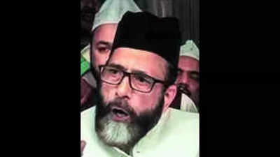Bareilly Court issues NBW against cleric Tauqeer Raza Khan over 2010 riots