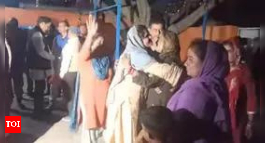 Hindu-Sikh refugees celebrate CAA implementation; say feel relieved and free now | India News - Vimarsana News