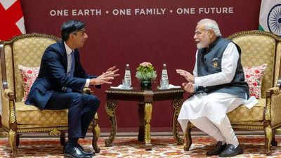 PM Modi talks to UK's Rishi Sunak about free trade agreement
