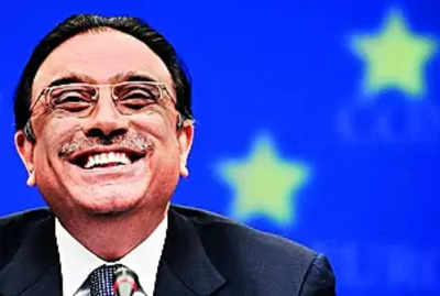 Pak prez Zardari says will forgo pay, cites nation's economic woes
