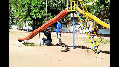 Three-yr-old boy loses toe to hole in a slide at VMC garden